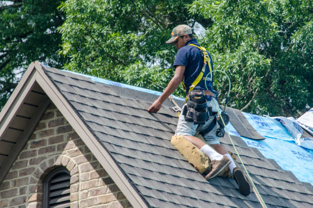 Roof Gutter Cleaning in Tokeneke, CT